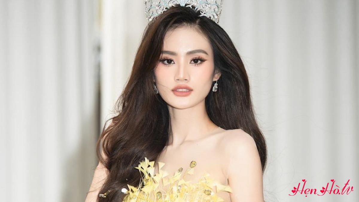 5. Thông tin mới về cuộc sống và hoạt động của Hoa hậu Ý Nhi sau khi đăng quang?